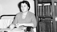 SEÇMƏ ŞEİRLƏR: Nigar Rəfibəyli, “Dönməyəcəksən getdiyin əbədi yoldan...”
