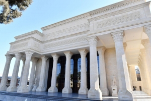 Gəncə, Naxçıvan, Lənkəran, Mingəçevir, Şəki, Qazax teatrları bu ilə nəylə gəlirlər?