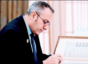 &Ccedil;ağdaş Azərbaycan ədəbi m&uuml;hitinin dərdi