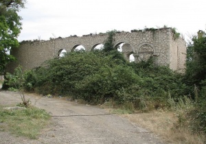 Daşı belə qalmayan Mərdinli məscidi