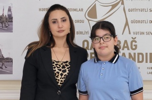 “Bir direktor və bir şagird” layihəsində Mehriban Hacıyeva və Ülkər İbrahimli