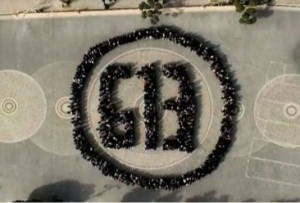 3 minə yaxın tələbənin “613” fləşmobu
