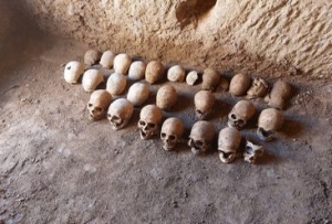 Günün fotosu: 1600 yaşlı skeletlər tapılıb