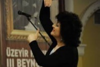 Harmoniya yaradan əllər: Elnarə Kərimova