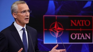 Günün fotosu: NATO rəhbərindən Putinə ismarıc