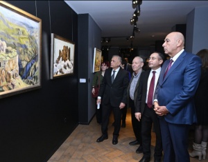 “Təsviri incəsənətdə Qərbi Azərbaycan hekayəsi” mövzusunda rəsm müsabiqəsinin yekun sərgisinin açılışı olub