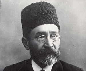 Yağışdan &ccedil;ıxdılar, yağmura d&uuml;şd&uuml;lər...