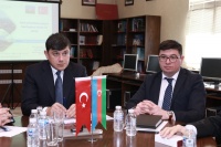 Qarsda “Heydər Əliyev Təhsil Mərkəzi”ndə Azərbaycan icması ilə görüş keçirilib