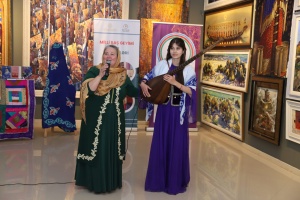 “Milli baş geyimi və örtükləri” layihəsi çərçivəsində Xətai Sənət Mərkəzində tədbir və sərgi keçirildi