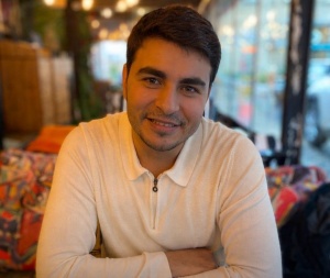 &ldquo;Şeiriyyata Mikayıl Muşfiqin eşqiylə həvəs g&ouml;stərib yazmağa başlamışam&rdquo; - Kamran Rzayev