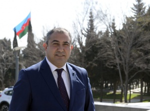 Komitə sədri sayt rəhbərini təbrik etdi