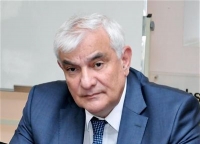 MÜTALİƏ MƏDƏNİYYƏTİ ÜÇÜN SEÇMƏLƏR – Kamal Abdulla, “Platon, deyəsən, xəstələnib...”
