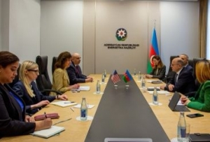 Laura Loxman: Azərbaycan Avropanın enerji təhlükəsizliyində mühüm rol oynayır