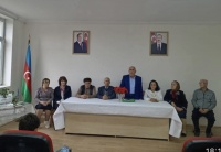 Oğuzlu yazar R&ouml;vşən Şəriflə oxucuların g&ouml;r&uuml;ş&uuml; ke&ccedil;irilib