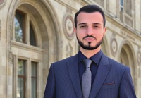 Sənət təhsili yaradıcılığı inkişaf etdirir, yoxsa &ouml;ld&uuml;r&uuml;r?