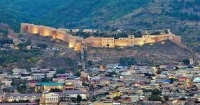 Yürüş etdiyi ölkələrdə çox vaxt yerli əhalinin arzu və istəklərini nəzərə alb el-obanın layiqli adamlarını hakimiyyət başına gətirərdi…