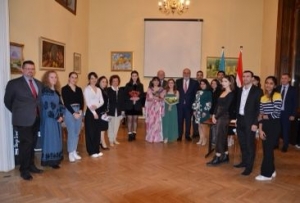 Budapeştdə azərbaycanlı tələbələrin iştirakı ilə “İki səs, bir sevgi” adlı şeir gecəsi keçirilib