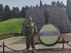 Qəlbi Vətən sevgili gənc