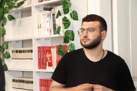 BİRİ İKİSNDƏ El Romanın şeirləri ilə