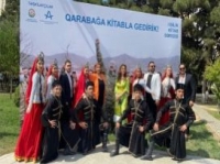 ANAİB “Qarabağa kitabla gedirik!” adlı layihə həyata keçirib