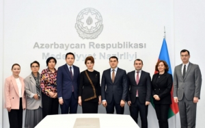 Mədəniyyət naziri qazaxıstanlı həmkarı ilə görüşüb