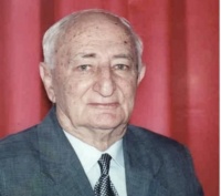 Azərbaycan ədəbi tənqidinin tarixini ən g&ouml;zəl o araşdırıb