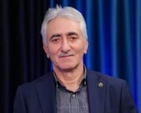 O, mərd, q&uuml;rurlu və məğrur kişilərdəndir...