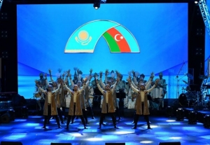 Qazaxıstan Mədəniyyəti Günləri sərgi və qala-konsertlə başa çatıb