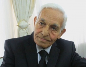 Həm yaxşı şair, həm siyasətçi, həm də redaktor idi