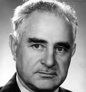 M&uuml;haribədə həm d&ouml;y&uuml;ş&uuml;b, həm də m&uuml;haribəni kadrlara alıb