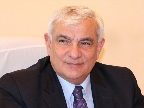 “Ölümün ömrü insanın ömrü qədərdir” – HƏR GÜN KAMAL ABDULLADAN 7 QRANULA