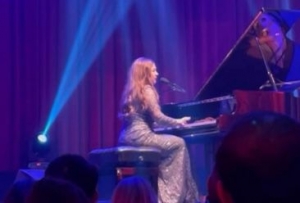 İstanbulda Azərbaycanın Əməkdar artisti Turan Manafzadənin solo konserti keçirilib