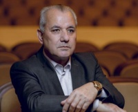 Səhnədə 40-a yaxın rol oynayan Xalq artisti