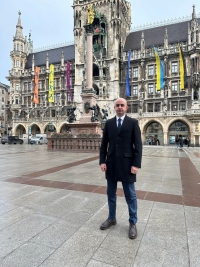 &quot;Rahiblərin yaşadığı yer&quot;, sadə münxenlilərin prioritetləri və Paşinyana növbəti dərs