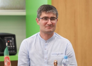 “Soyuqdan da soyuq buzu əridəcək isti bir söz…”