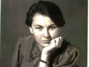 SEÇMƏ ŞEİRLƏR: Nigar Rəfibəyli, “Qızlarıma”