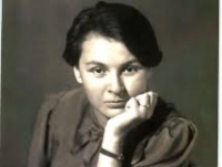 SEÇMƏ ŞEİRLƏR: Nigar Rəfibəyli, “Qızlarıma”