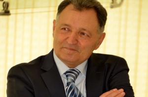 Hümbət Həsənoğlunun aforizmləri