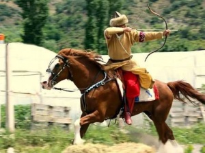 &ldquo;At &uuml;stidegi T&uuml;rk bolmazsa, y&uuml;k bolur&rdquo;