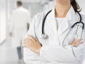 Hiperhidroz dərhal həkim müayinəsi tələb edir, çünki ciddi xəstəliyin əlaməti ola bilər