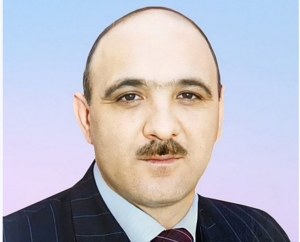 “Bu dünyanın övladları ögeydi” - Zahid Əzizin şeirləri
