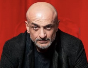 Başına &ccedil;ox şey gəlib...