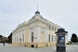 Kukla Teatrının dekabr repertuarını təqdim edirik