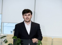 &ldquo;Biri ikisində&rdquo; Ruslan Dostəlinin &ouml;z&uuml;ylə s&ouml;hbəti və şeirləri ilə