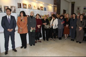 Kitabxananın əməkdaşları 31 Mart &ndash; Azərbaycanlıların Soyqırımı G&uuml;n&uuml;nə həsr olunmuş sərgi ilə tanış oldular