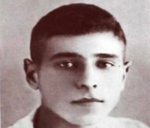 “Oğlum, adını Heydər qoydum. Yaşını Tanrı versin…”