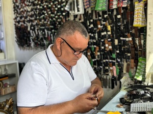 Zamanla dost olan sumqayıtlı saatsaz