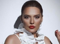 Türkiyəli müğənni Demet Akalın Naxçıvanda konsert verib