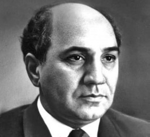 Dövlət xadimi, ədəbiyyatçünas, teatrşünas, jurnalist, işıqlə şəxsiyyət