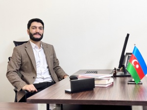 BİRİ İKİSNDƏ Aqşin Evrənin şeirləri ilə